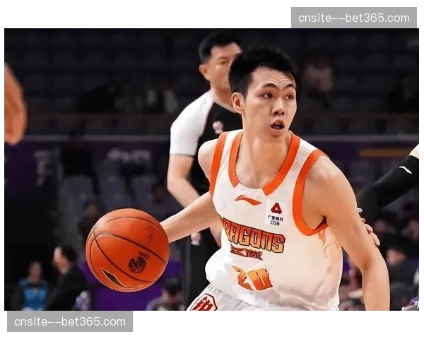 庞峥麟场均5.4助攻成江苏持球核心，受包夹待遇堪比外援